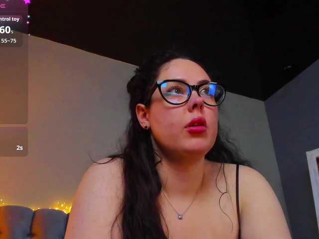 HottyAlba live cam on BongaCams