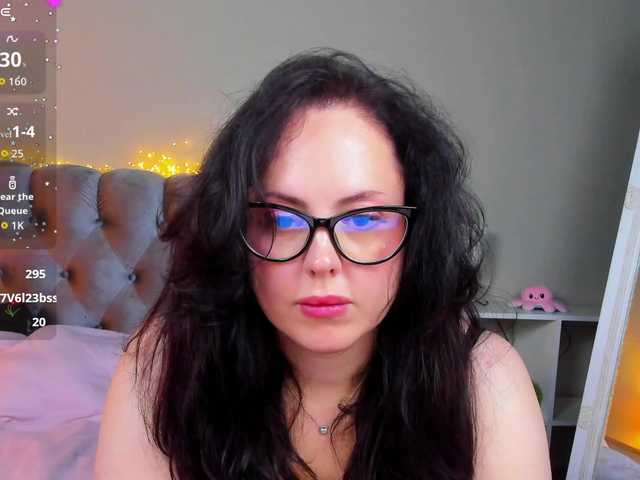 HottyAlba live webcam show