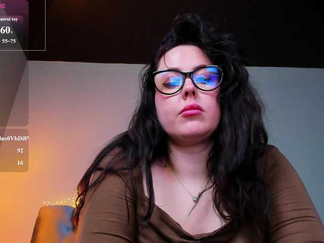 HottyAlba live cam on BongaCams
