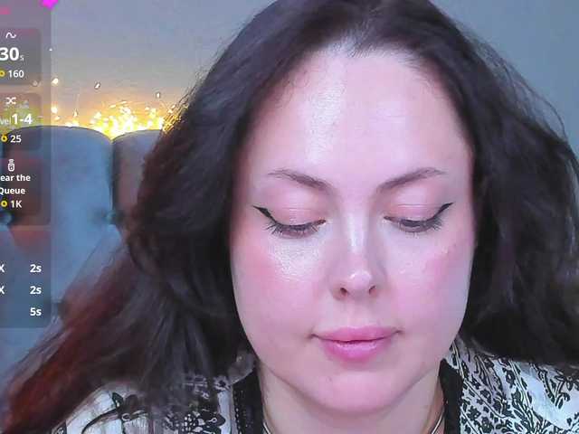 HottyAlba live cam on BongaCams