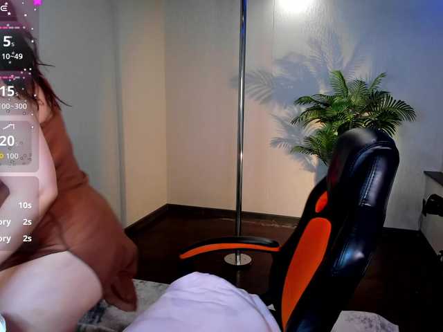 HottyAlba live cam on BongaCams