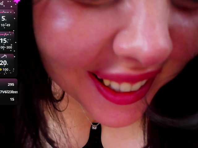 HottyAlba live webcam show