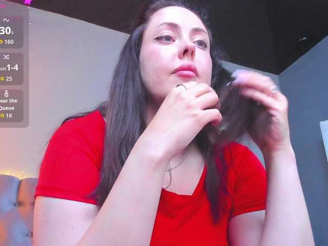 HottyAlba live cam on BongaCams