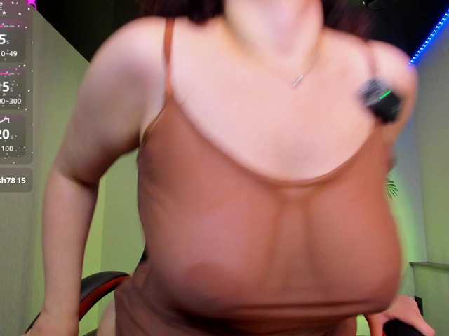 HottyAlba live cam on BongaCams