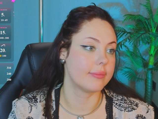 HottyAlba live cam on BongaCams