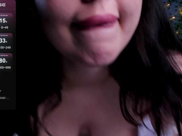 HottyAlba live cam on BongaCams