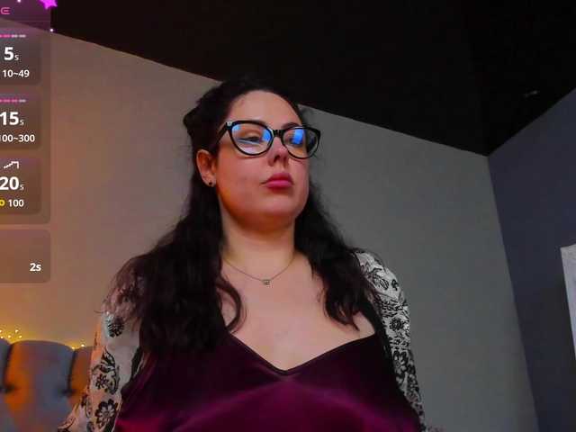 HottyAlba live cam on BongaCams