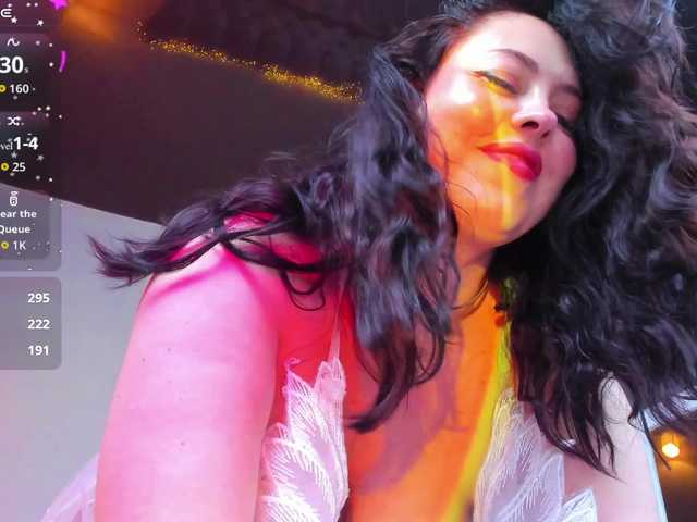 HottyAlba live webcam show