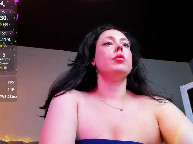 HottyAlba live webcam show