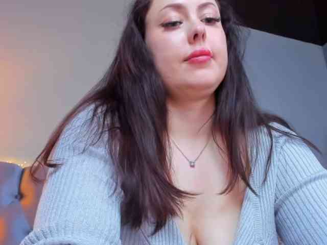 HottyAlba HottyAlba