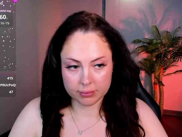 HottyAlba webcam