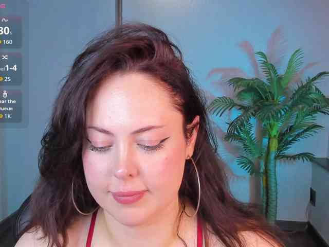 HottyAlba webcam