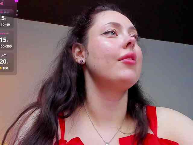 HottyAlba webcam