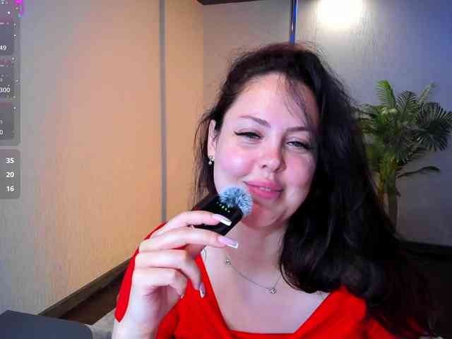 HottyAlba webcam