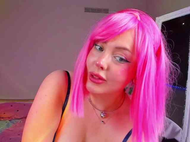 HottyAlba webcam