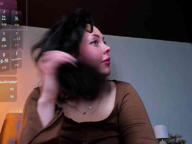 HottyAlba webcam