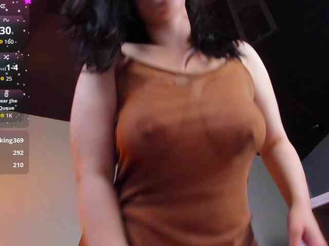 HottyAlba webcam
