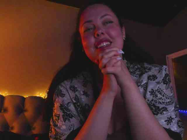 HottyAlba webcam