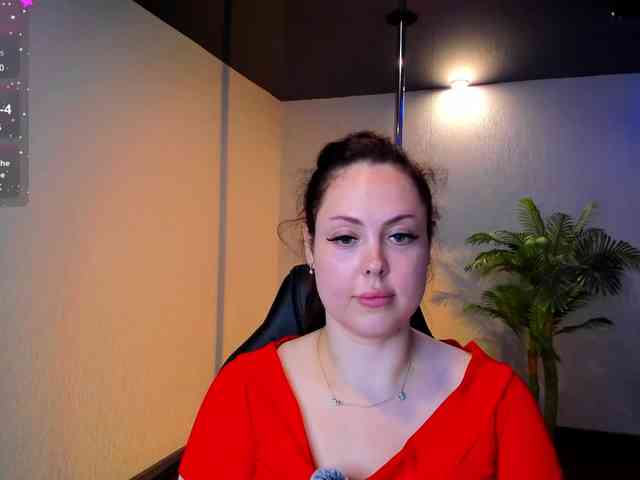 HottyAlba webcam