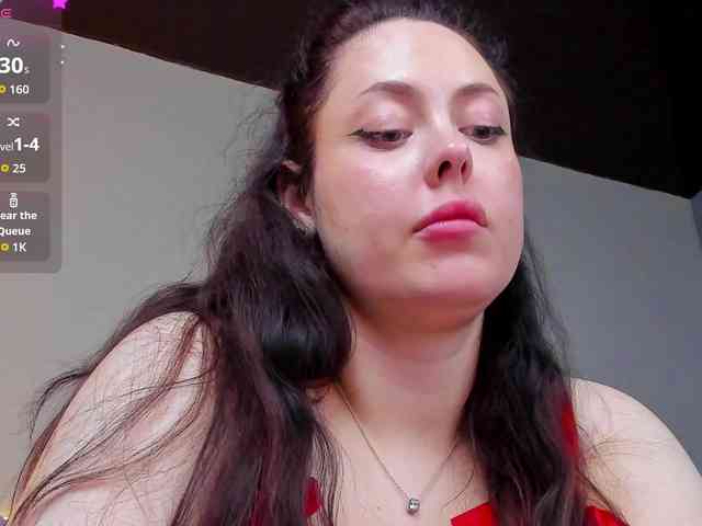 HottyAlba webcam