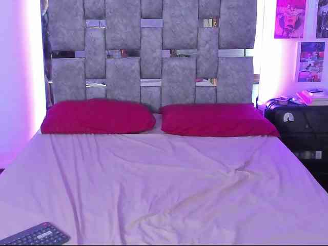 Hannah-55 webcam
