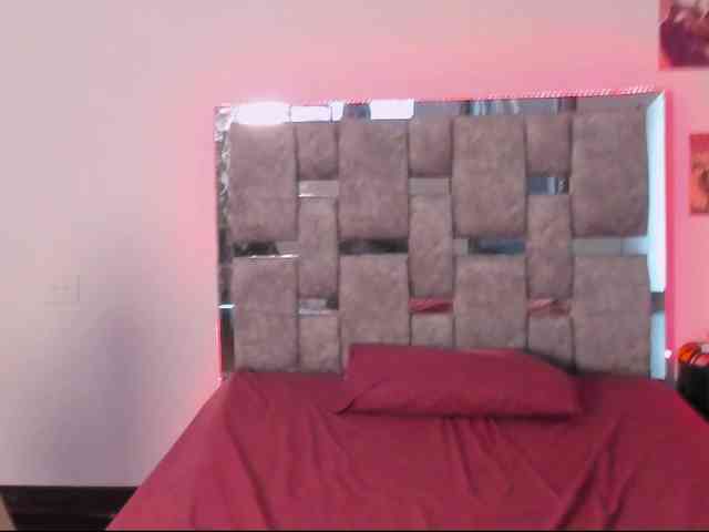 Hannah-55 webcam