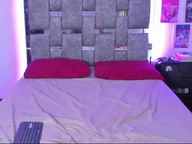 Hannah-55 webcam