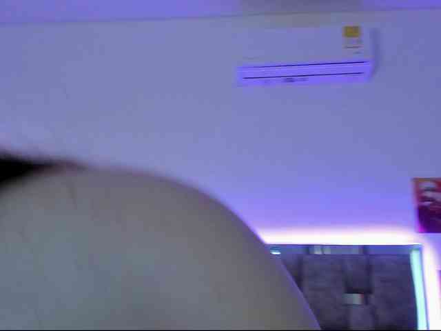 Hannah-55 webcam