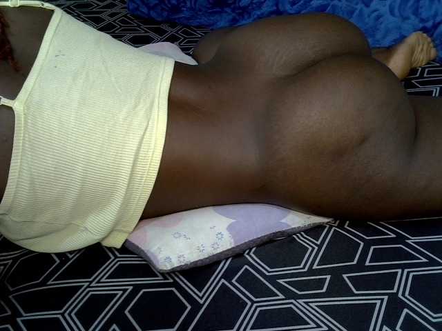 NairobiTease live cam on BongaCams