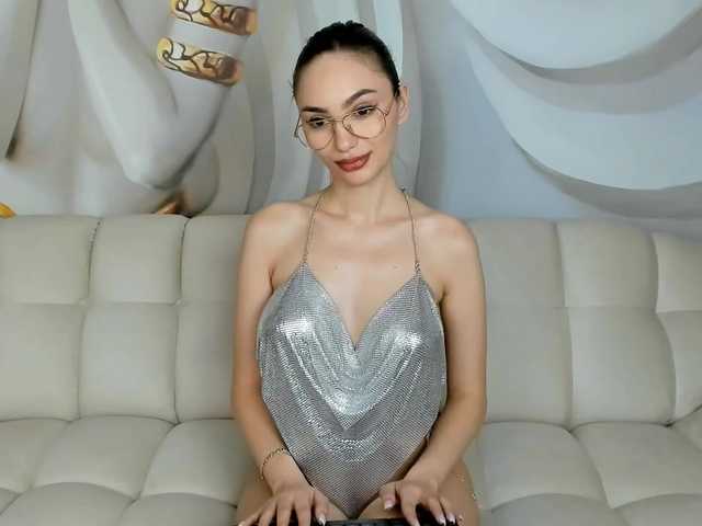 Sex chat gratuit in direct cu HaleySweet18 pe BongaCams