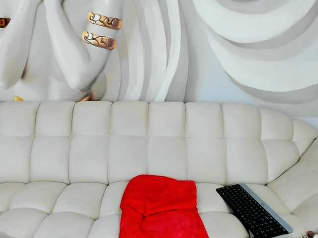 Sex chat gratuit in direct cu HaleySweet18 pe BongaCams