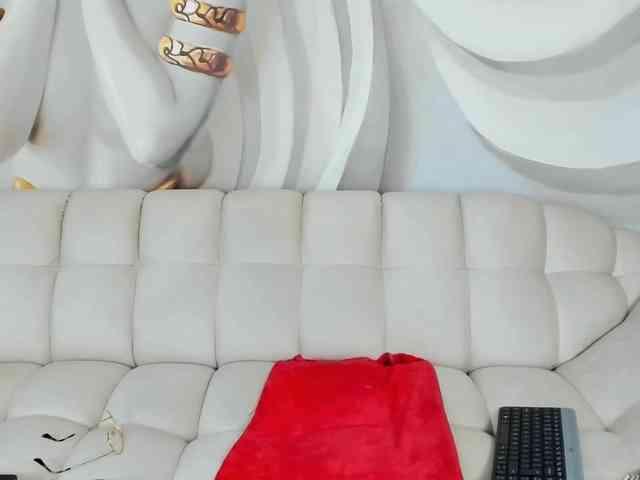 Modèle: HaleySweet18