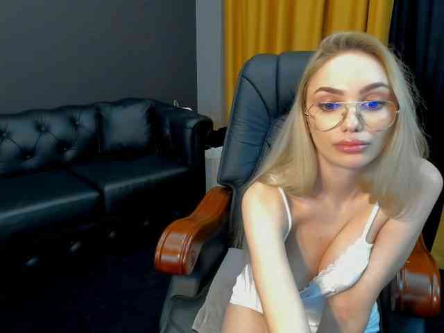 Modèle: HaleySweet18