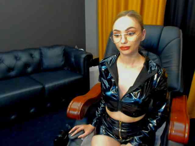 Modèle: HaleySweet18