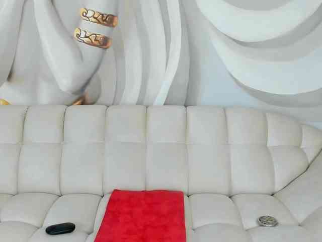 Modèle: HaleySweet18