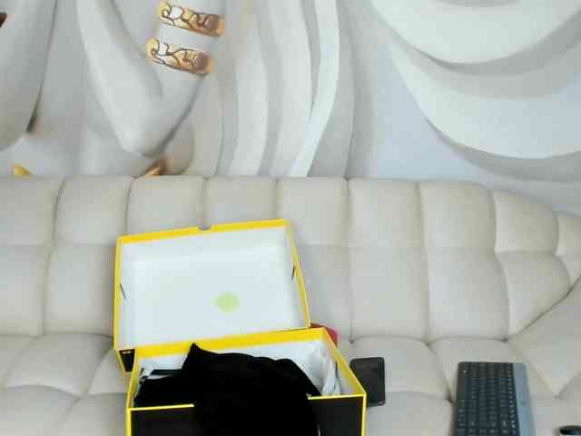 HaleySweet18