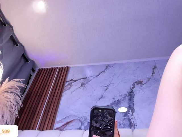 Melanieklaus live cam preview