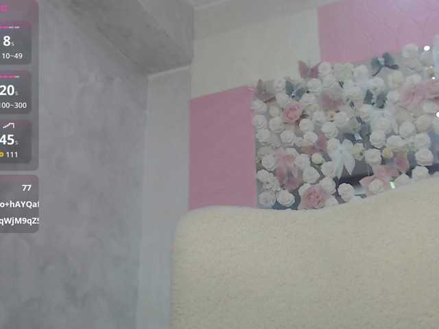 Ember-Luna live cam on BongaCams