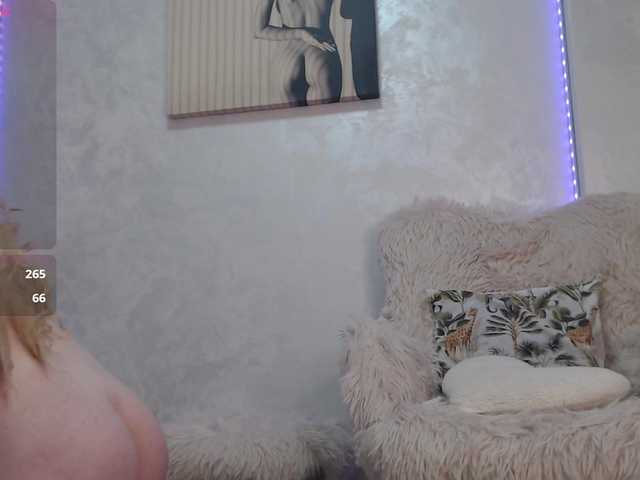 Ember-Luna live cam on BongaCams