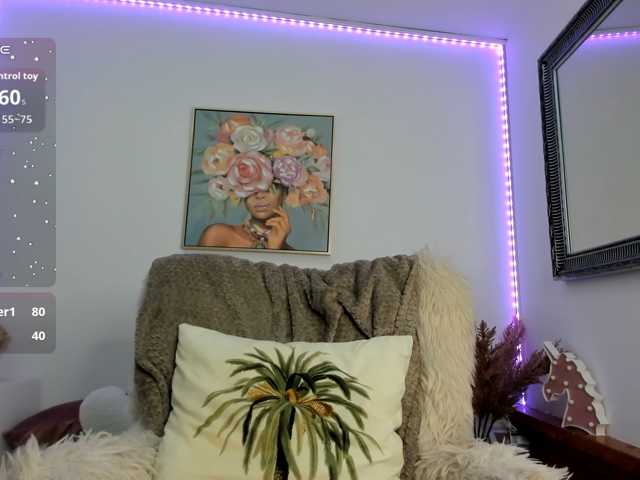 Ember-Luna live cam on BongaCams