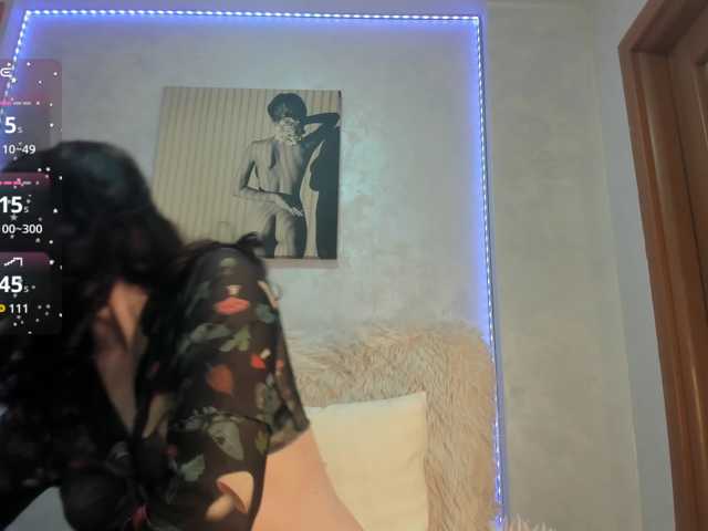 Ember-Luna live cam on BongaCams