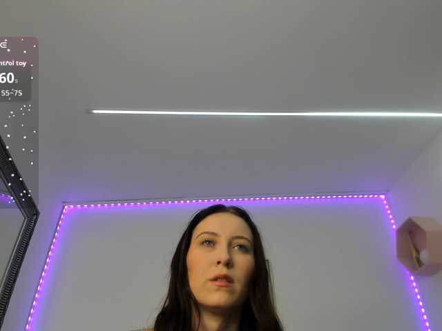 Ember-Luna live cam on BongaCams