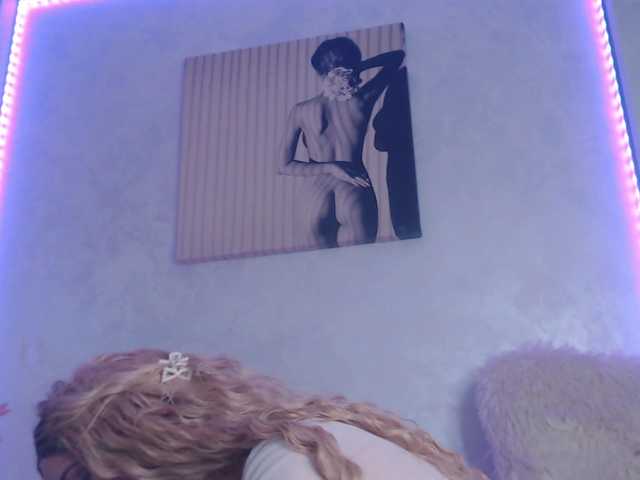 Ember-Luna live webcam show