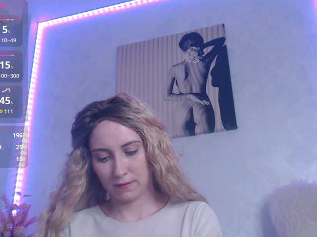 Ember-Luna live webcam show