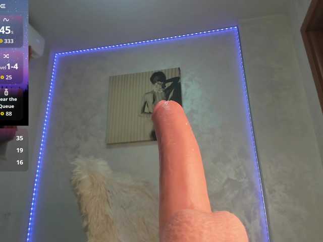 Ember-Luna — live female cam
