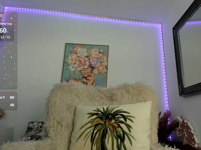 Ember-Luna, en directo ahora en BongaCams