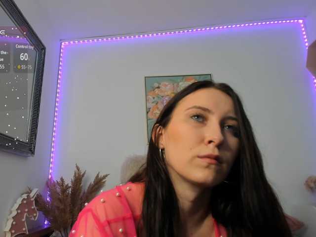 Ember-Luna live cam on BongaCams