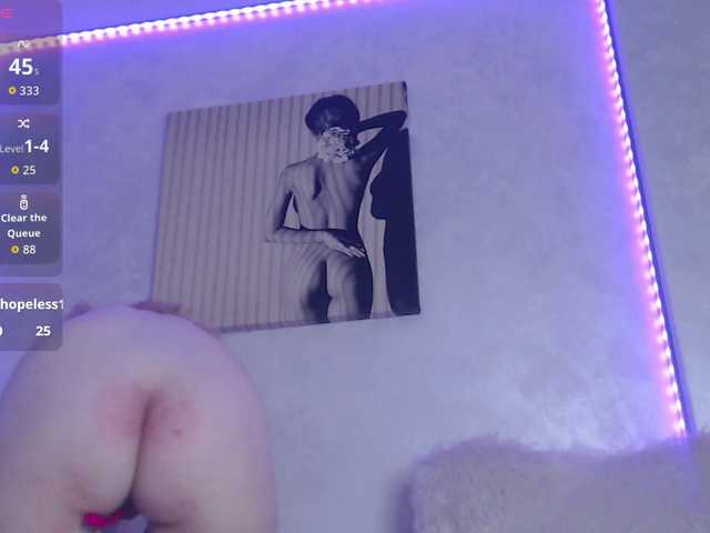 Ember-Luna live cam on BongaCams