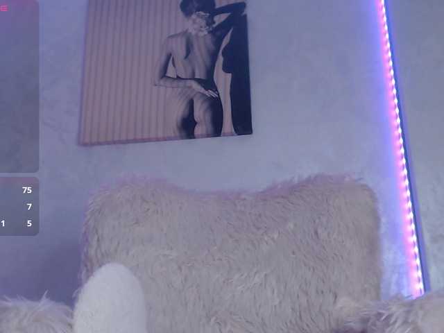 Ember-Luna live webcam show