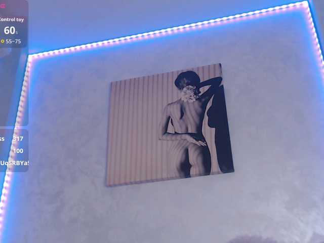 Ember-Luna live cam on BongaCams